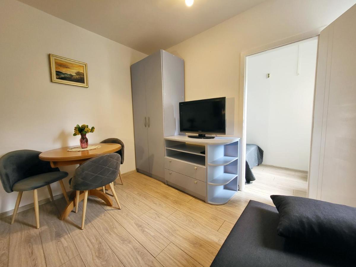 Mali Apartman U Centru Makarska Exteriör bild